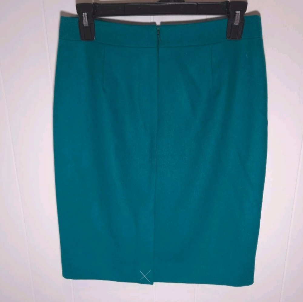 J Crew Teal Green Lined Wool Blend Pencil Skirt With Back Slit. Size 4.
